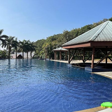 Aveda Suites At Aamby Valley City Lonavala Luaran gambar